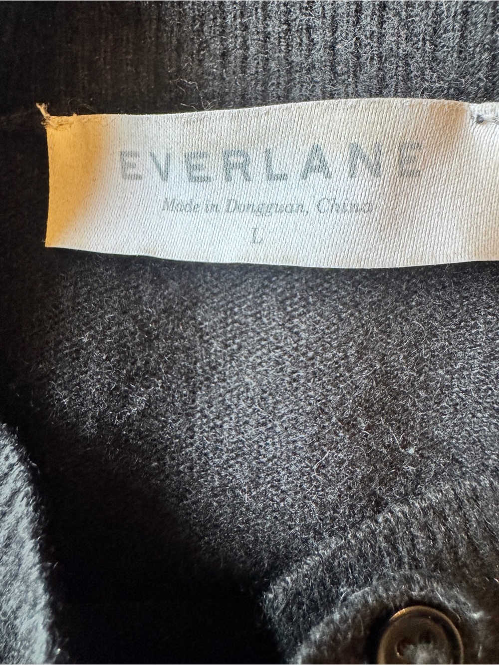 Everlane The Classic Cardigan in Cashmere Black Button Front Long Sleeve Sz L - Picture 5 of 10